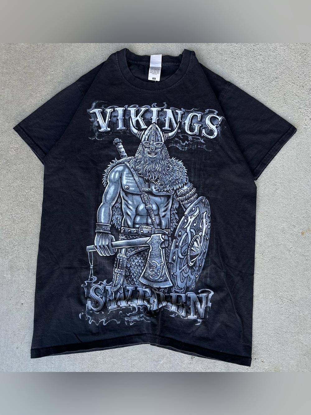 Mens Black Vikings Sweden Medieval Graphic Tee Size Small